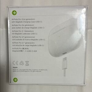 Apple AirPods Pro (2nd Generation) with MagSafe Charging Case - White